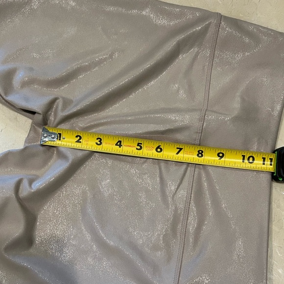 Z by Zella PINK SPHINX High Waist Laminated Leggings Size Medium - Picture 9 of 10